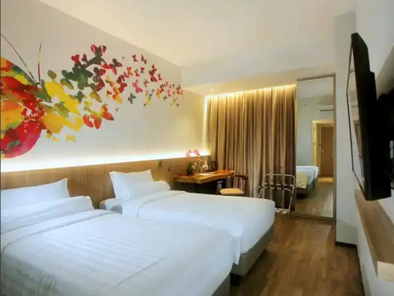 The Zuri Baturaja Hotel Baturaja  Buitenkant foto